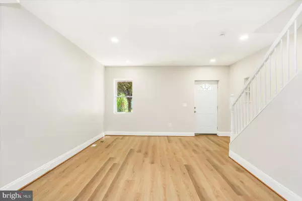 700 E 35TH ST, Baltimore, MD 21218