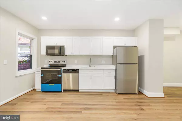 700 E 35TH ST, Baltimore, MD 21218