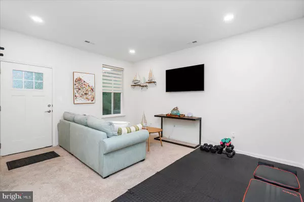 7323 MARTIN FARM CIR, Rosedale, MD 21237