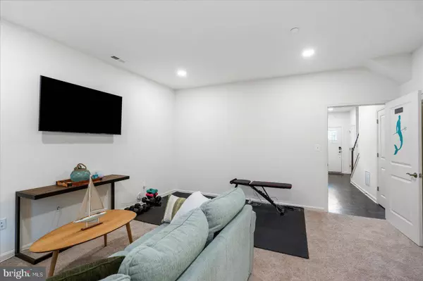 7323 MARTIN FARM CIR, Rosedale, MD 21237