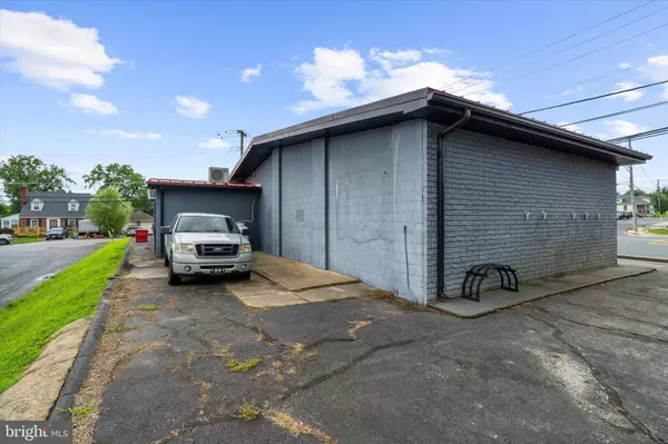 7901 BELAIR RD, Baltimore, MD 21236