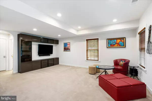 8634 SPRINGVALE DR, Lutherville Timonium, MD 21093