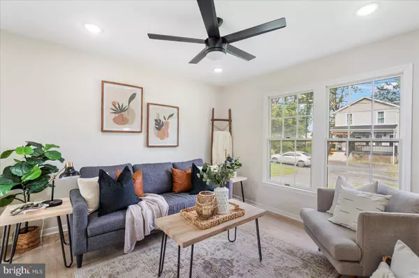 4213 HAZEL AVE, Baltimore, MD 21206