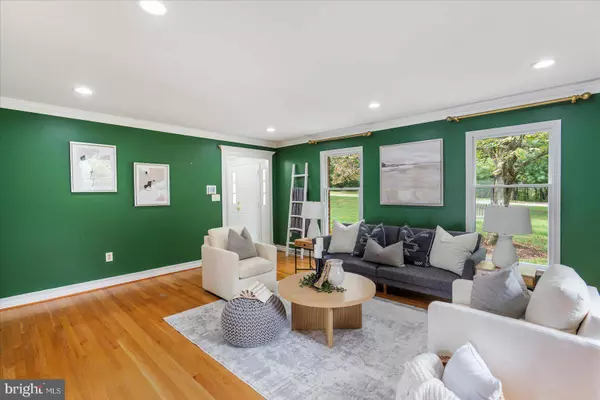 57 MONTVIEU CT, Hunt Valley, MD 21030