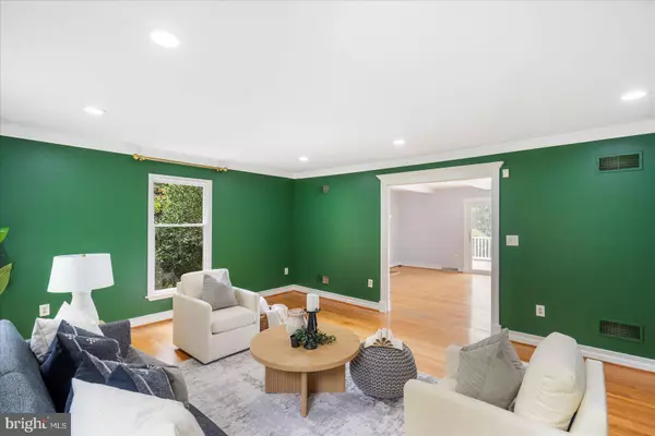 57 MONTVIEU CT, Hunt Valley, MD 21030