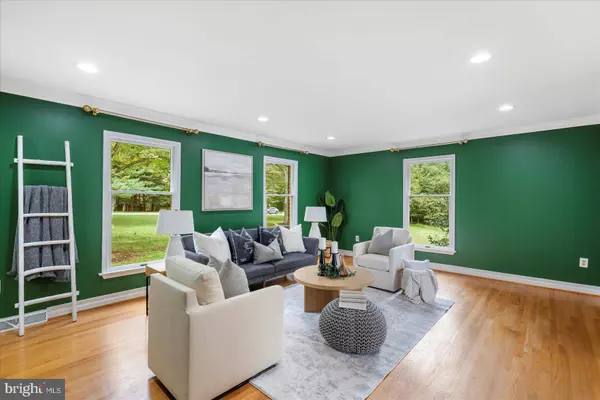 57 MONTVIEU CT, Hunt Valley, MD 21030