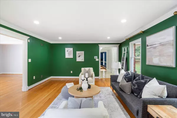 57 MONTVIEU CT, Hunt Valley, MD 21030