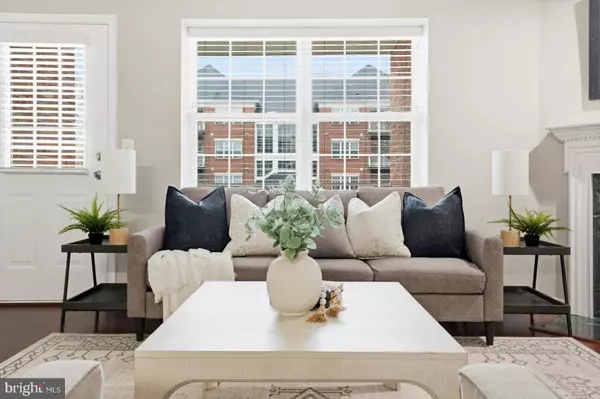 12108 TULLAMORE CT #204, Lutherville Timonium, MD 21093