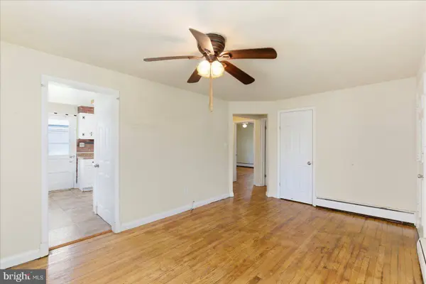 9804 MONROE ST, Cockeysville, MD 21030