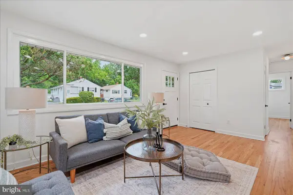 3 BRIGHT CIR, Baltimore, MD 21207