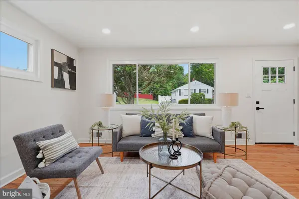 3 BRIGHT CIR, Baltimore, MD 21207