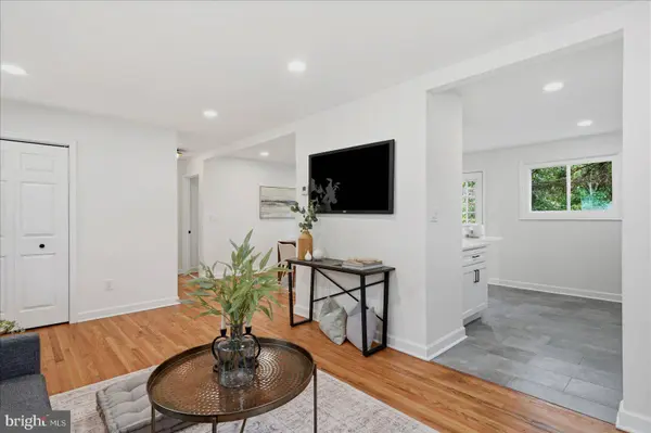 3 BRIGHT CIR, Baltimore, MD 21207