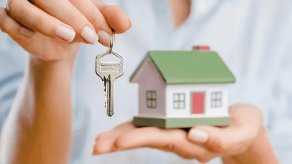 feature image of 7 Signs a Home Is Overpriced in BC (2026 Buyer’s Guide)