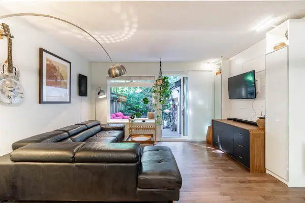 811 Alexander Bay, Port Moody, BC V3H 3R7