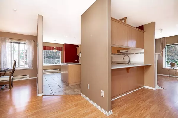 19044 118b AVE #8, Pitt Meadows, BC V3Y 2R2