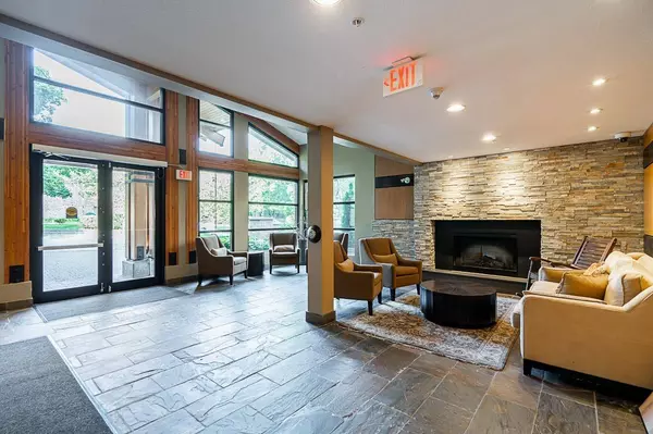 1111 E 27th ST #107, North Vancouver, BC V7J 1S3