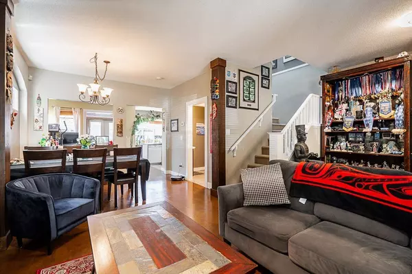 132 Star CRES, New Westminster, BC V3M 6X5