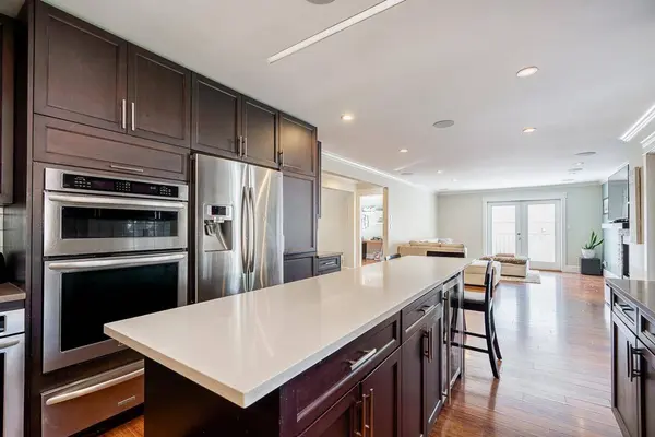 3933 Toronto ST, Port Coquitlam, BC V3B 6M4