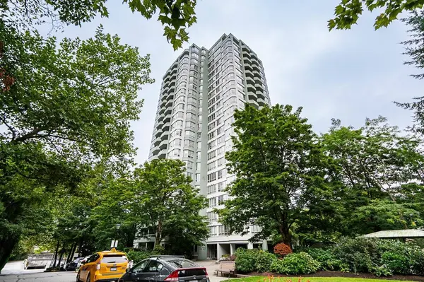 10082 148 ST #2304