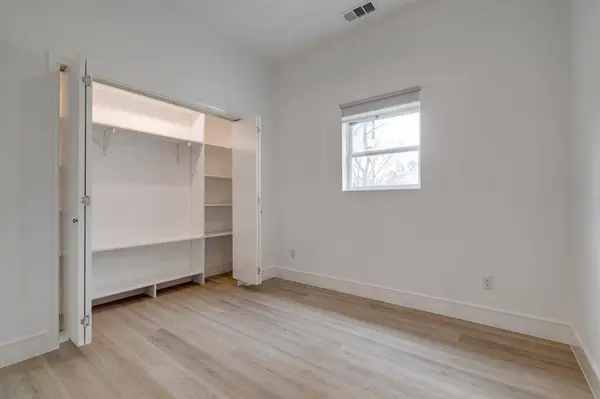 2323 Douglas Avenue, Dallas, TX 75219