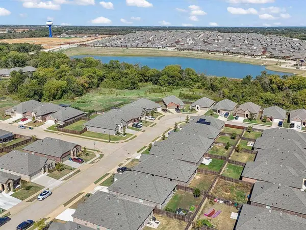 11228 Canyon Oak Street, Aubrey, TX 76227