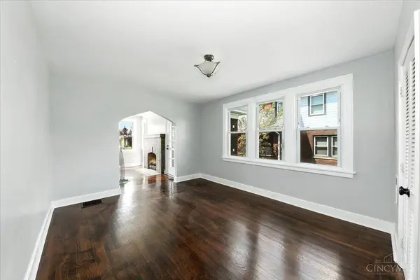 1810 Berkley Ave, Cincinnati, OH 45237