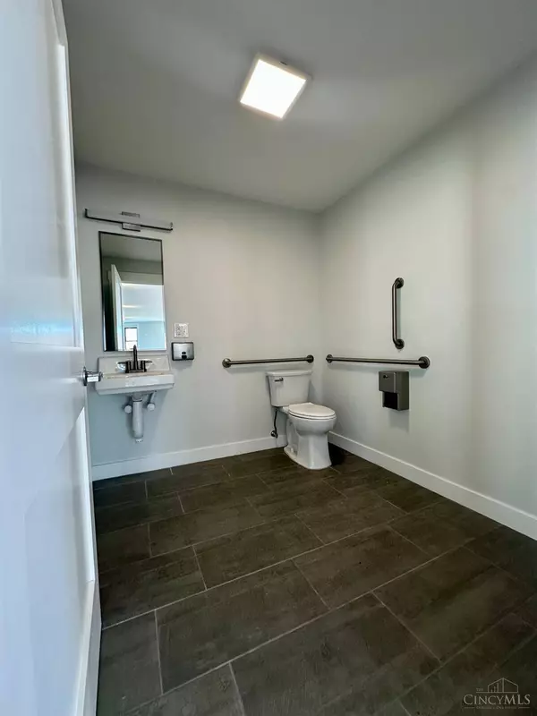 4024 Hamilton Ave, Cincinnati, OH 45223