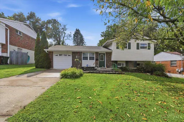 2343 Fairgreen Dr