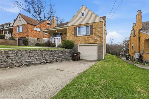 5961 LAWRENCE Rd, Green Twp, OH 45248