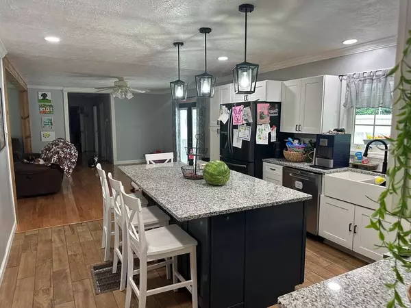 109 Mountain Laural, Mouthcard, KY 41548