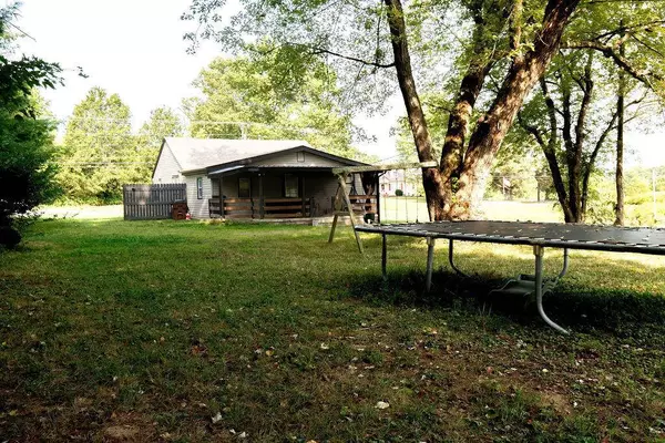 410 College Hill Road, Waco, KY 40385