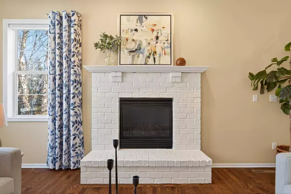 1092 Delano WAY, Stillwater, MN 55082