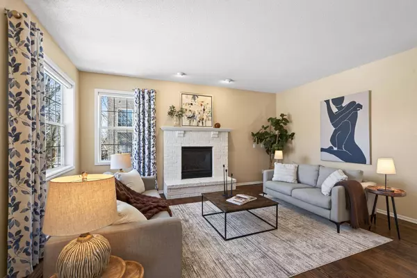 1092 Delano WAY, Stillwater, MN 55082