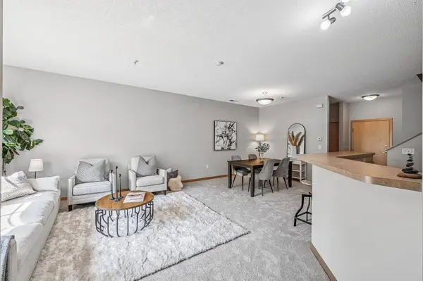 820 Emerald ST #110, Saint Paul, MN 55114