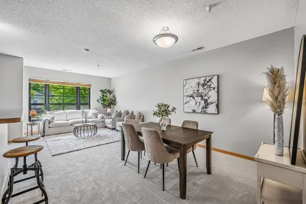 820 Emerald ST #110, Saint Paul, MN 55114