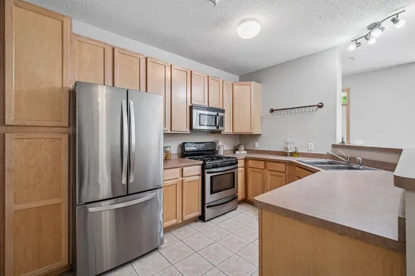 820 Emerald ST #110, Saint Paul, MN 55114