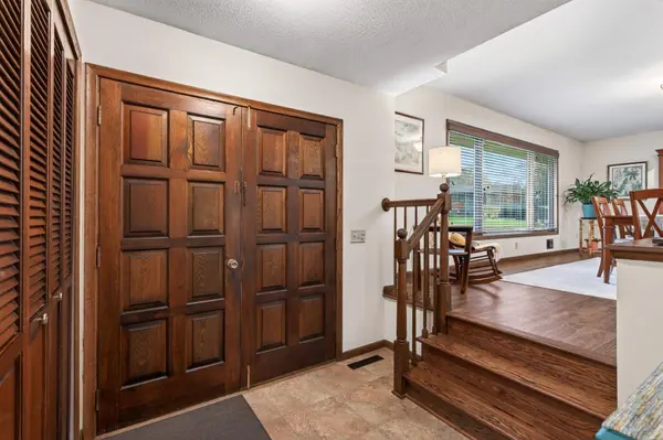 7133 Montrose RD, Saint Paul, MN 55125