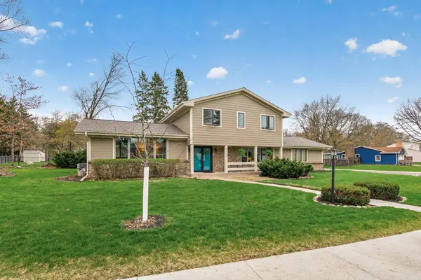 7133 Montrose RD, Saint Paul, MN 55125