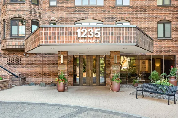 1235 Yale PL #101, Minneapolis, MN 55403