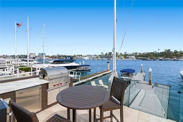 218 Via Lido Nord, Newport Beach, CA 92663