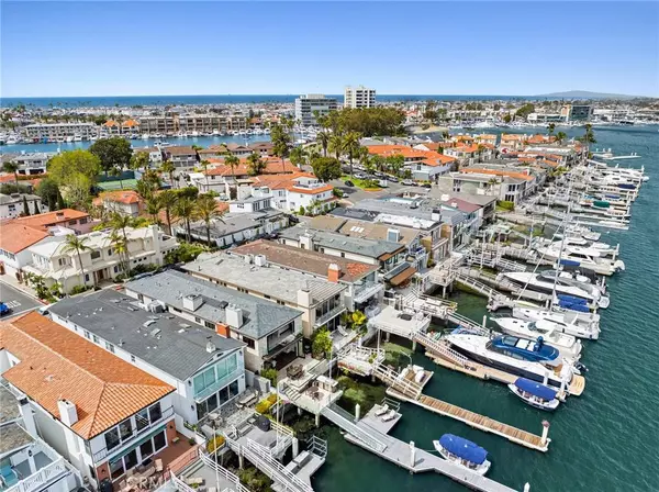 218 Via Lido Nord, Newport Beach, CA 92663