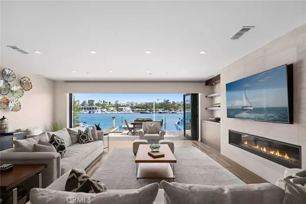 218 Via Lido Nord, Newport Beach, CA 92663