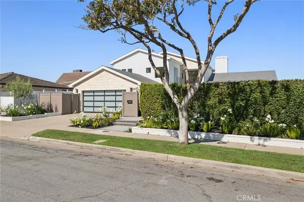 2433 Blackthorn ST, Newport Beach, CA 92660