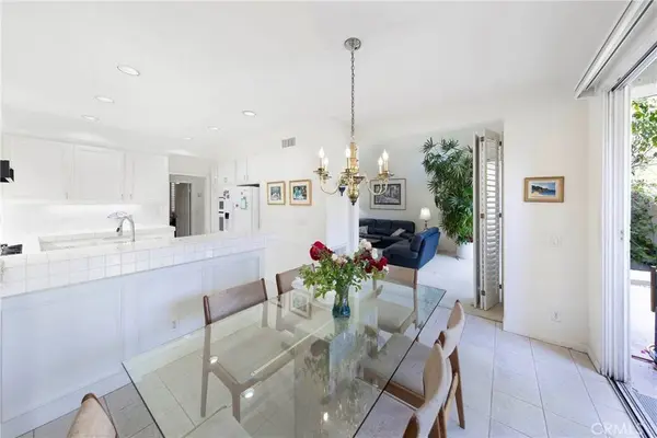 8 Longbourn Aisle, Irvine, CA 92603