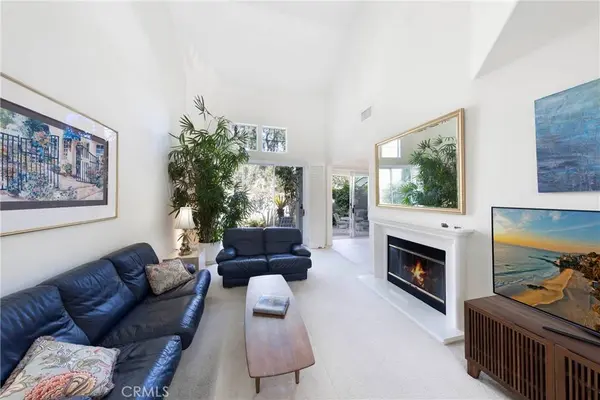 8 Longbourn Aisle, Irvine, CA 92603