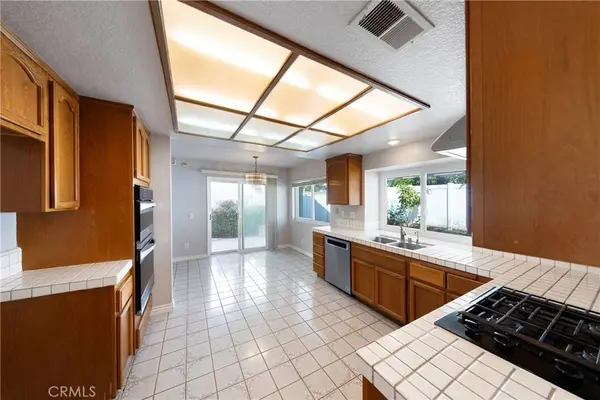 2 Bernini, Irvine, CA 92614