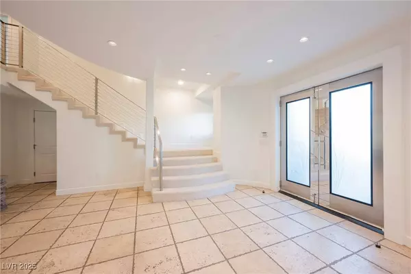 5101 Mountain Foliage DR, Las Vegas, NV 89148