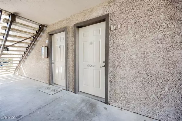 2606 S Durango DR #128, Las Vegas, NV 89117