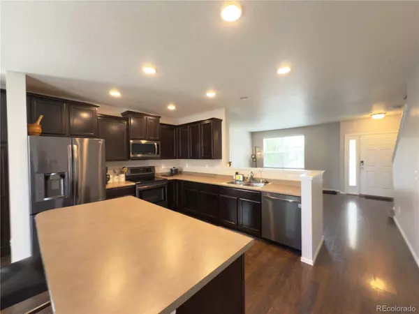 11590 River Oaks LN, Commerce City, CO 80640