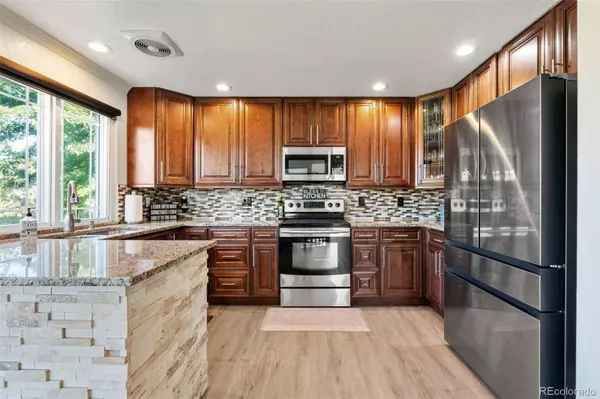 2514 S Killarney CT, Aurora, CO 80013